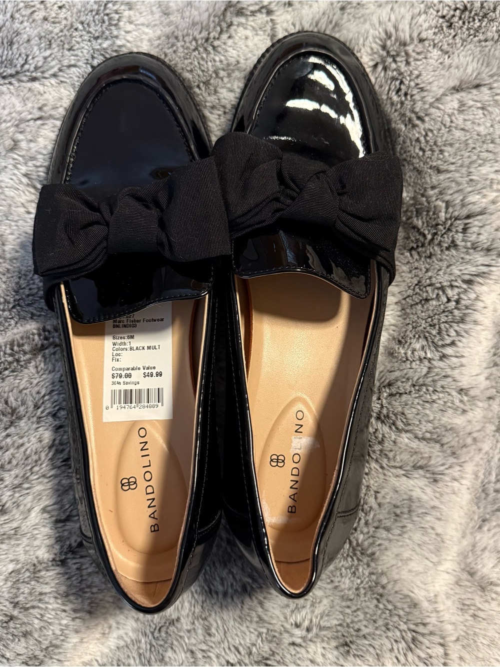 NWOB Bandolino Black Patent Loafers with Bow Accent